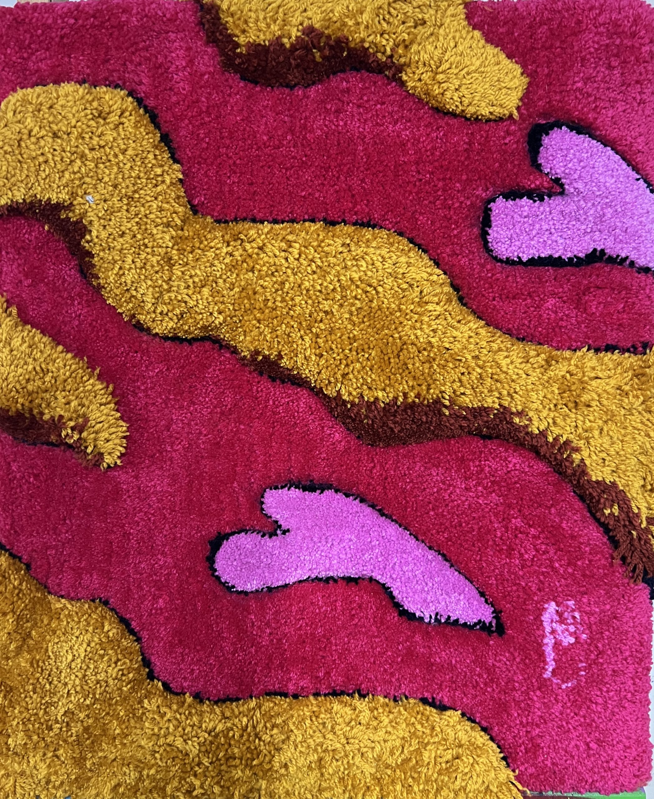 Tableau tufting relief A Mar par Mari Jinkings aux motifs roses et ocres 55x46 cm